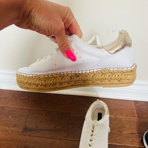 Steve Madden White Leather and Tan Espadrilles with Classic Design size 9.5 - Picture 3 of 8